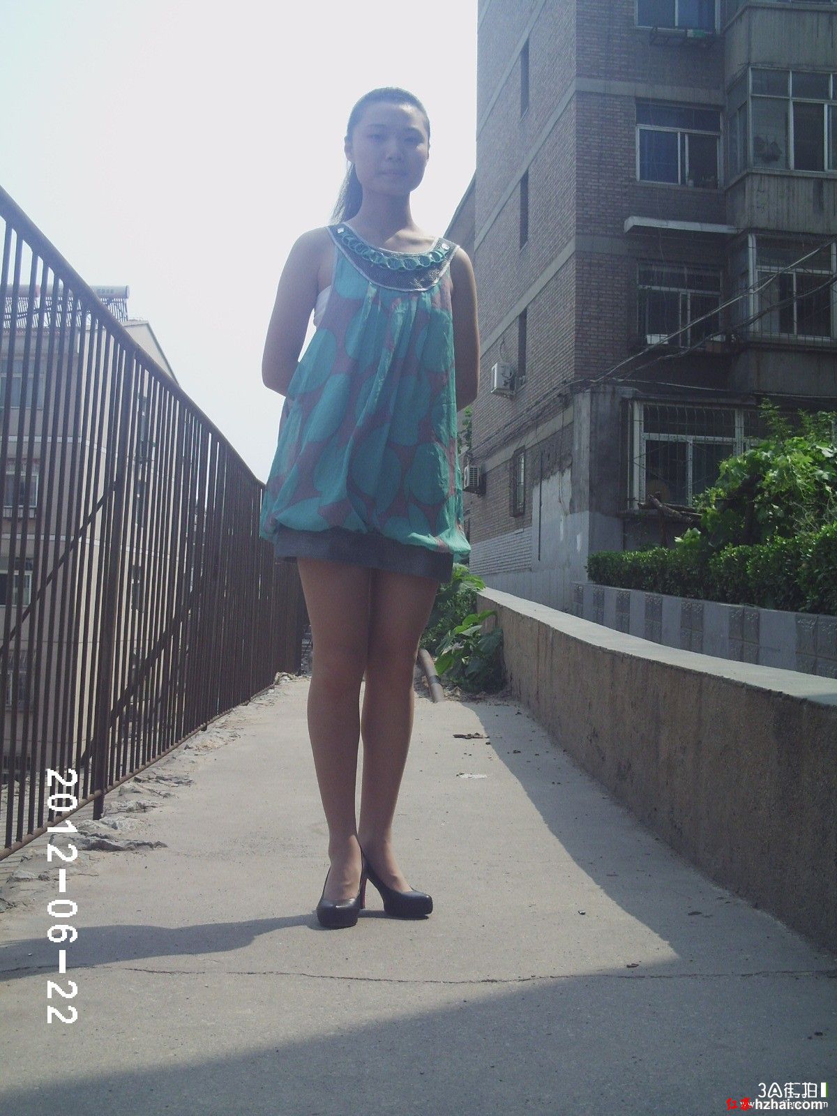 075309rzgoaggthyffly66.jpg