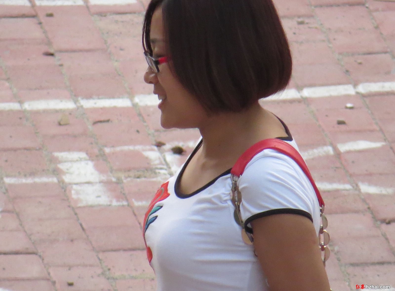 d.jpg