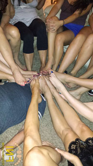 fnvegas_footsmellingparty21.jpg