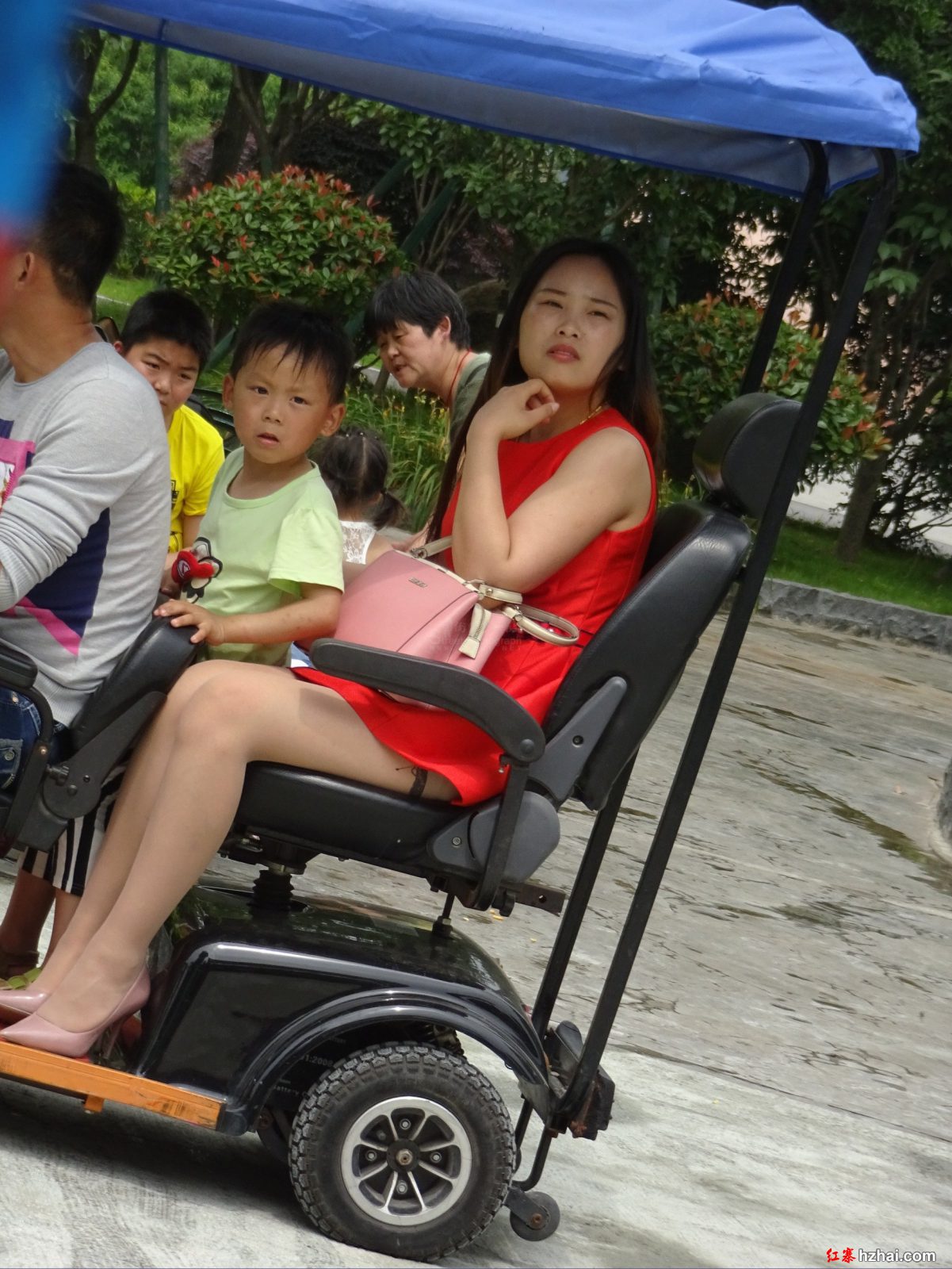 1507141840a81bdfc789f8640c.jpg